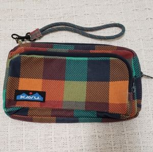 Kavu Plaid Wristlet